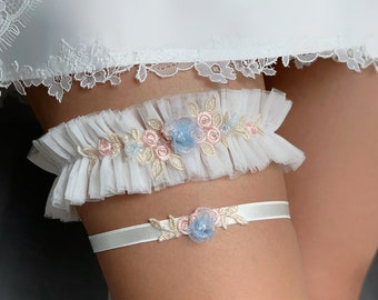 Cute light ivory wedding garter with flower embroidered lace, Elegant tulle thigh garter set for bride, Delicate bridal garter for wedding