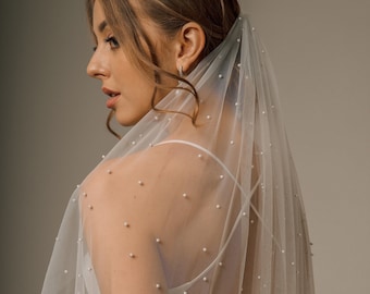 Elegant tulle wedding veil with pearls, Cathedral wedding veil, Long pearl veil with comb, Chapel fingertip bridal veil, Bridal headpiece