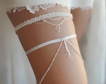 Bohemian dangling wedding garter for bride, Whimsical slim bridal garter, Fancy crystal garter set, Thin jeweled leg garter, Bride garter
