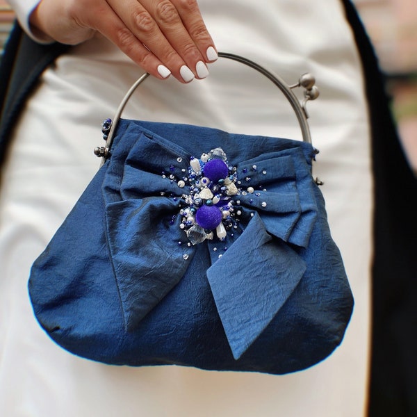 Navy blue taffeta wedding clutch with bow, Deep blue kiss lock bridal purse, Handmade jeweled women evening bag, Elegant royal blue bag