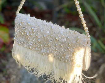 Ivory wedding clutch with ostrich feathers, Fancy feathered bridal purse, Elegant evening clutch, Sparkling bridal purse, Bling pearl clutch