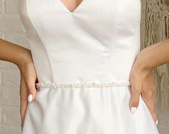 Fascia da sposa in raso sottile, cintura da sposa con perle sottili, cintura decorata elegante per la sposa, fascia da damigella d'onore per abito, cintura da sposa bianca moderna