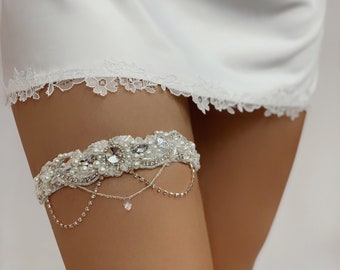 Eliffete Luxury Lace Wedding Garter Set for Bride Rhinestones Bridal Garters 