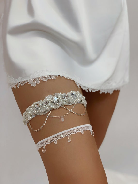 Elegant Wedding Garter Set With Crystals and Rhinestones, Sparkling Sexy  Garter for Bride, Jeweled Boho Leg Garter, Fancy Bridal Garter 