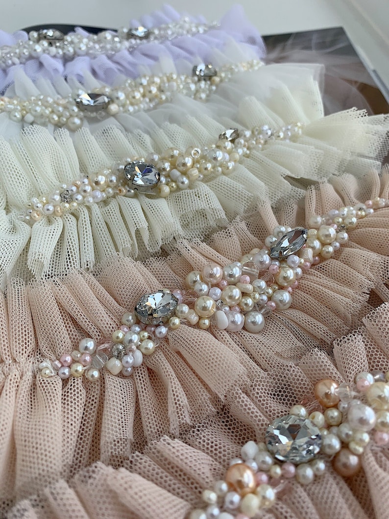 Fancy wedding garters set, Handmade jeweled bridal garter for ceremony, Wide ruffled tulle garter for bride, Boho pearl thigh garter, Elegant classic champagne garter for wedding