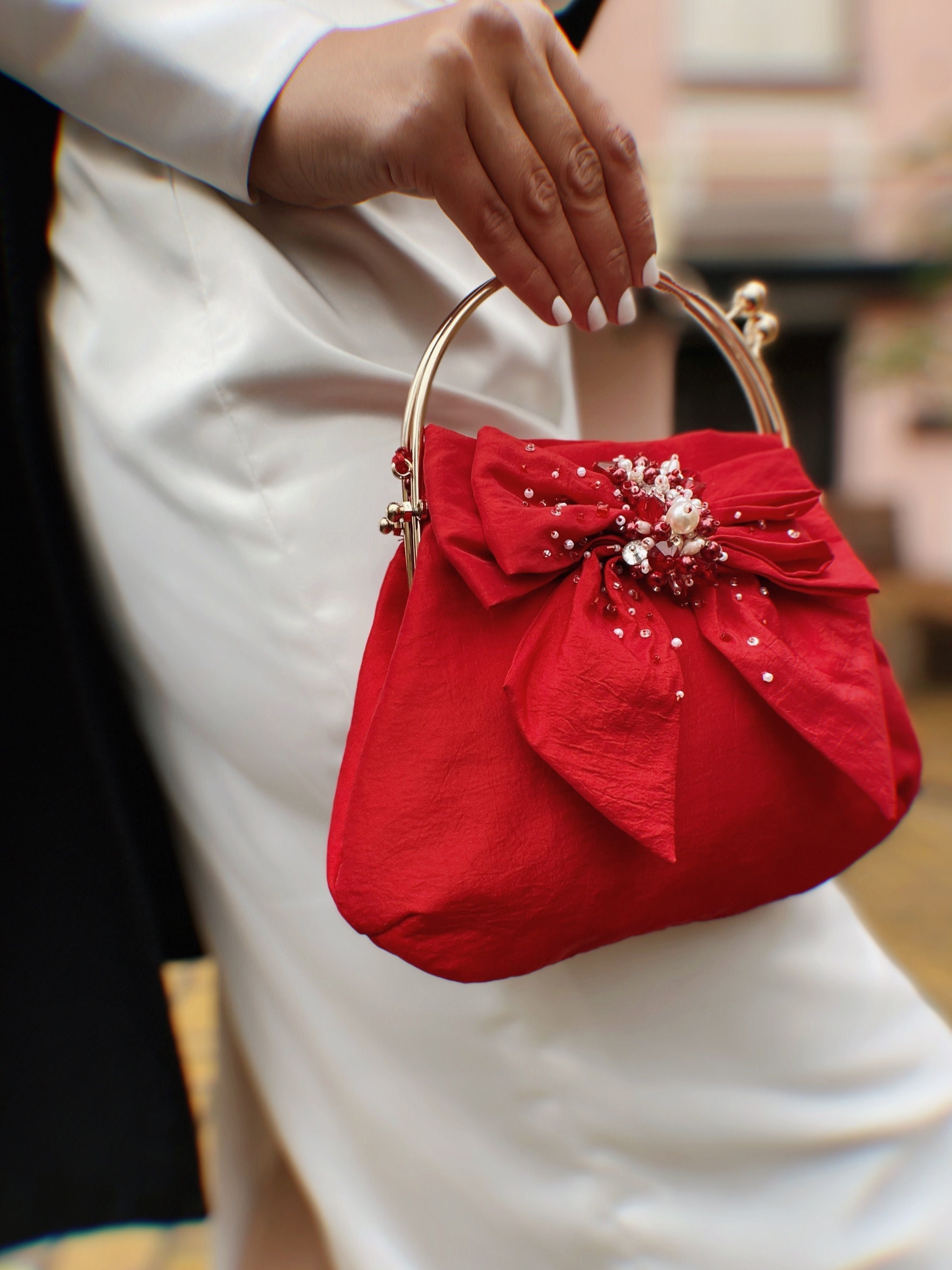 Wine Red Taffeta Kiss Lock Clutch With Bow Small Bridal or - Etsy Hong Kong