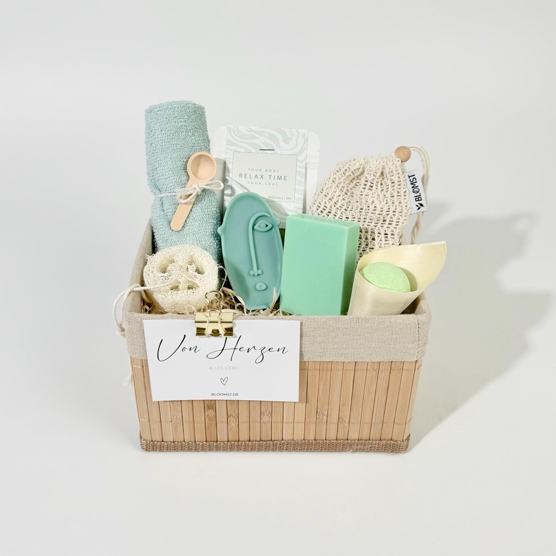 Relax Geschenkkorb aus Holz | Spa & Wellness Korb | Wohlfühlkorb | Geburtstag | Muttertag | Lieblingsmensch
