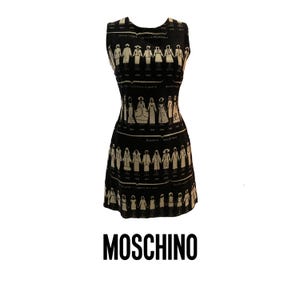 Vestido de terciopelo con estampado icónico de Moschino by &#39;Anni Di Kaos&#39;, c. 1997