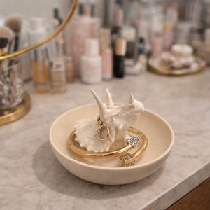 Triceratops Ring Holder Dish|| Entryway Key Tray| Ring/Bracelets Organizer| Tabletop Key Bowl| Creative Home Decor| Holiday Gift Ivory