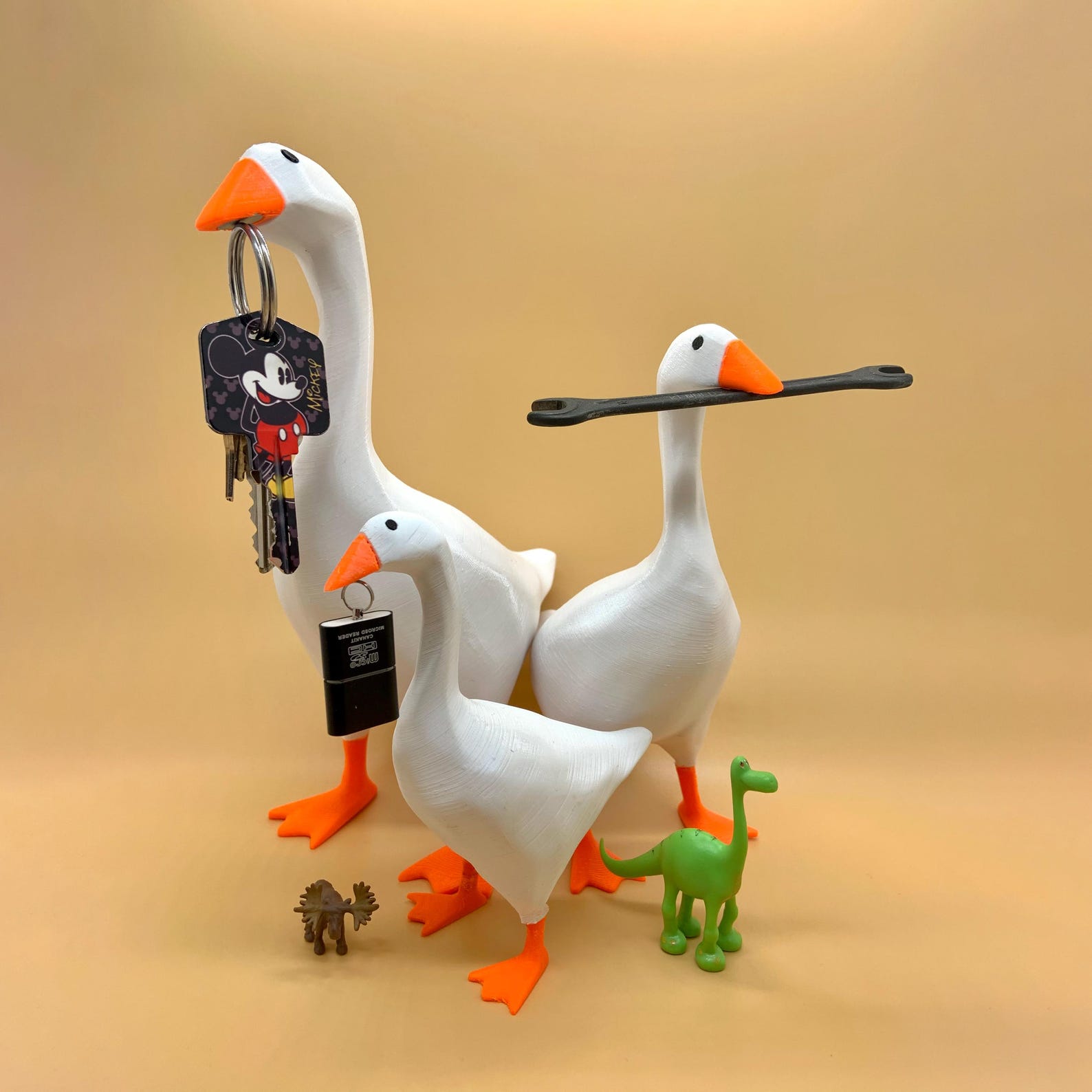 Untitled Goose Key Holder Magnetic