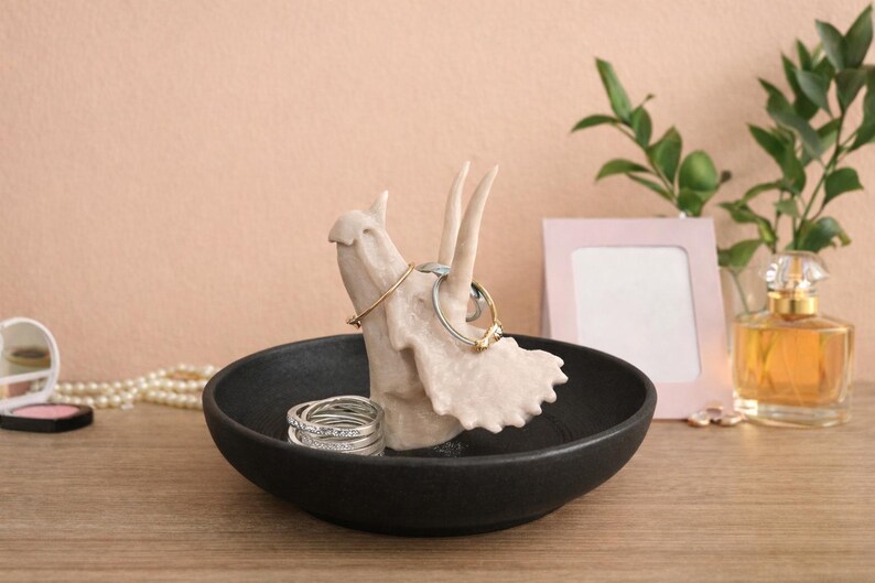 Triceratops Ring Holder Dish|| Entryway Key Tray| Ring/Bracelets Organizer| Tabletop Key Bowl| Creative Home Decor| Holiday Gift Black with Glitter