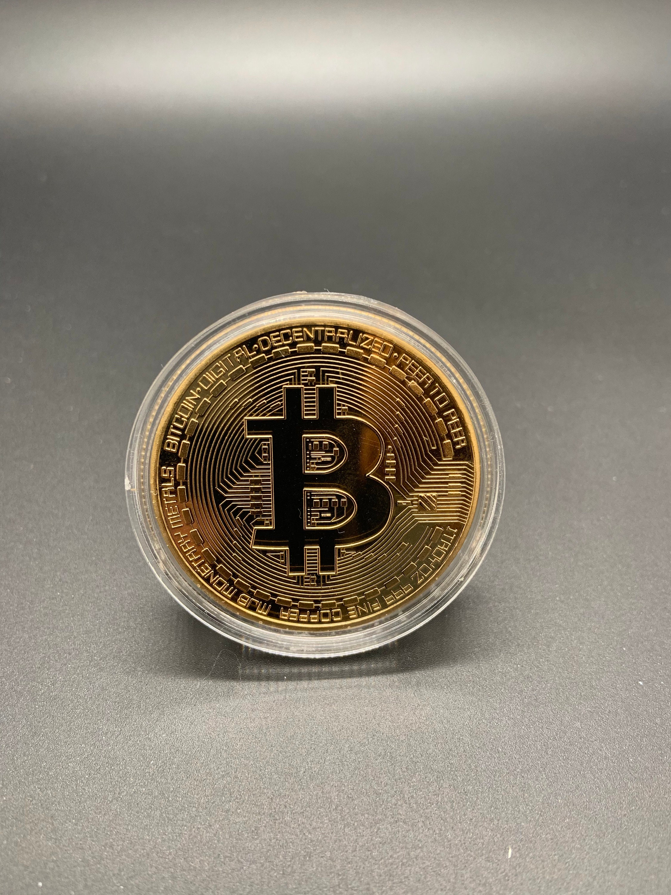 Gold BITCOIN/ETHEREUM/DOGECOIN Collector Coin With Acrylic Display Case  |commemorative Souvenir Coin | - Etsy UK