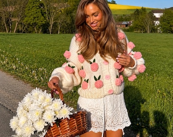 Leilayca Pink Roses Cardigan , Chunky Cropped Cardigan for Woman