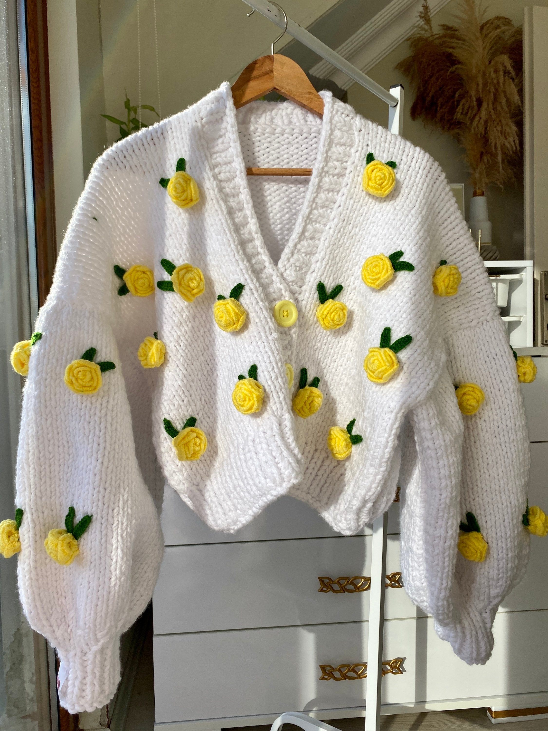 Leilayca Yellow Rose Cardigan , Chunky Cropped Cardigan for Woman