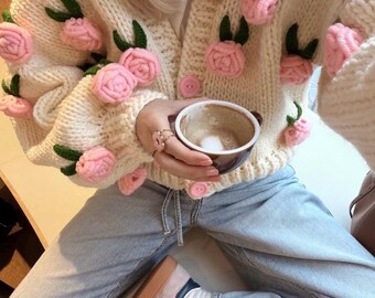 Leilayca Pink Roses Cardigan , Chunky Cropped Cardigan for Woman