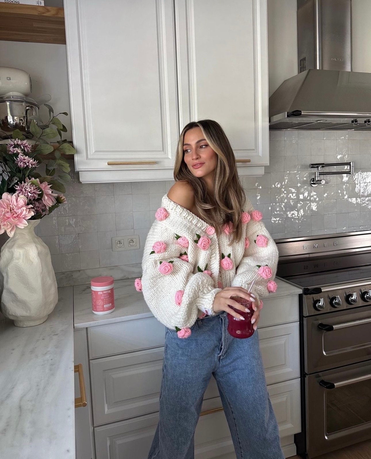 LAD MUSICIAN 24SS FLOWERニット PINK Leilayca Pink Roses Cardigan , Chunky Cropped Cardigan for Woman