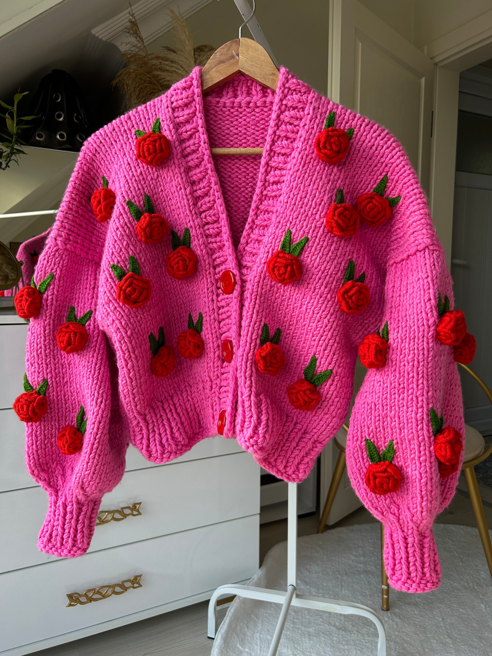 Vintage cropped pink cardigan