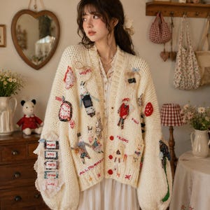 Ręcznie robiony oversize'owy kardigan patchworkowy, gruby sweter Cottagecore, fantazyjny kardigan artystyczny, dzianina Fairycore Boho