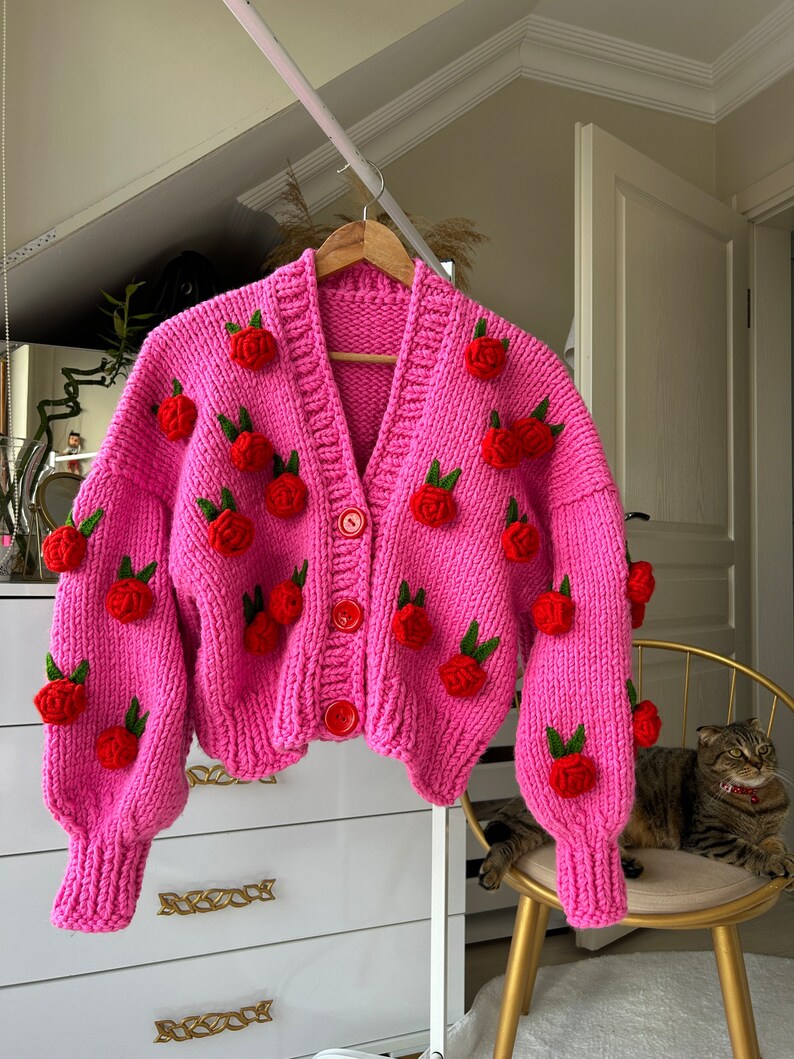 Vintage 90’s pink cropped knitted cardigan