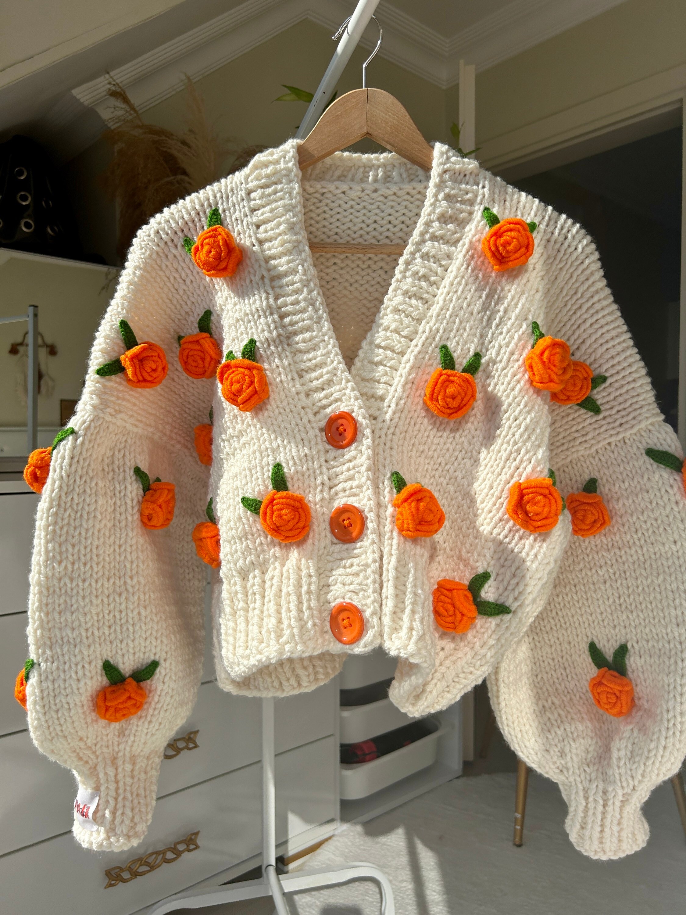 Leilayca Passion Roses , Ecru Cropped Cardigan With Orange