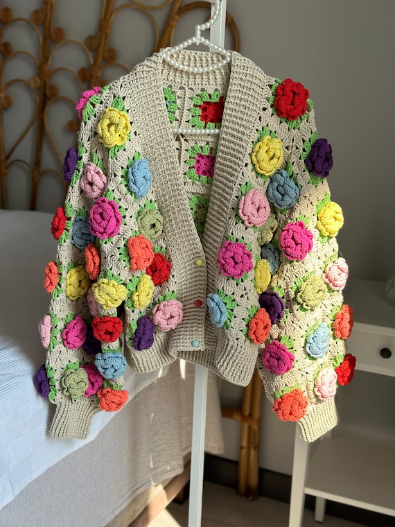 Treat ürself Rose flower motif cardigan Rose flower motif cardigan | Treat ürself