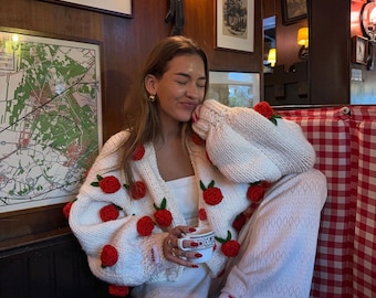 Leilayca ,Winter Roses,valentine&#39;s day gift for women ,Victorian Roses Crochet,Chunky Cropped White Cardigan With  Red Roses,Christmas gifts