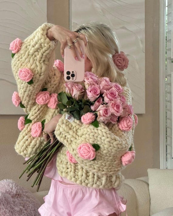 Leilayca Big Pink Roses Cardigan , Chunky Cropped Cardigan for