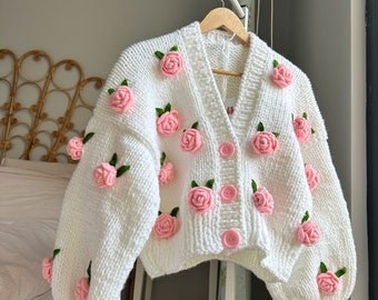 leilayca bruidsbloem, bruidsboeket, trouwjurk, bruiloftsbloemen, bruiloft, wit vest met roze bloemen, bruidsdouche,