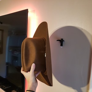Minimalist Cowboy Hat Hanger: 3D Printed Western Hat Display