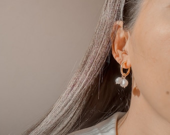 Hypoallergenic Hoop Earrings with pearls, Wedding Pearl Jewelry, Elegant Pearl Hoop Earrings for Women, Handmade Stainless Steel Earrings