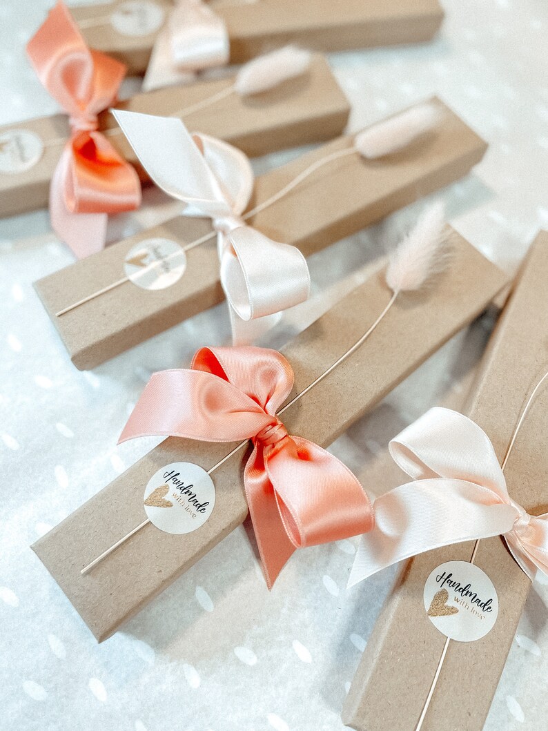 Personalisierte Makramee-Schlüsselanhänger mit Buchstaben, handgemachte Geschenke für die Liebsten, niedliche Geschenke zum Valentinstag, personalisierte Hochzeitsgeschenke Bild 3