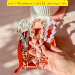 Personalisierte Makramee-Schlüsselanhänger mit Buchstaben, handgemachte Geschenke für die Liebsten, niedliche Geschenke zum Valentinstag, personalisierte Hochzeitsgeschenke Bild 7