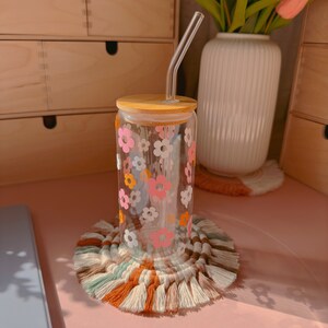Klarglas-Kaffeetassen oder becher, Frühlingsinspirierte personalisierte Tassen, handgefertigte personalisierte Geschenke für Ihre Lieben, Geschenke für Kaffeeliebhaber Bild 3