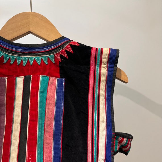 Vintage Patchwork Velvet Vest: Handwoven Yi Peopl… - image 7