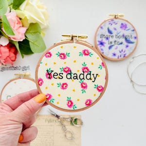 Snarky // 4 inch finished embroidery