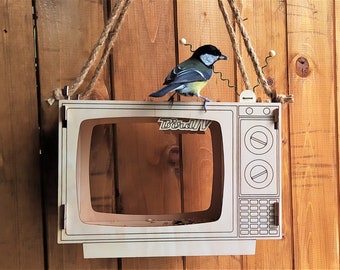 Bird feeder in the form of a TV set. Assembly kit without glue and nails. Bird feeder with your own hands. DIY garden decor.