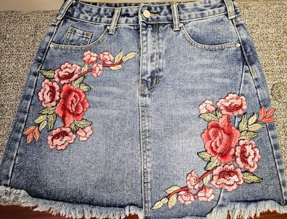 Rose Embroidery Applique Denim Mini Skirt, Asymmetrical Frayed Hem