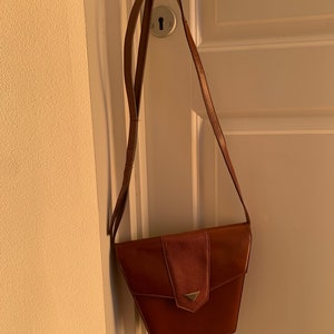 Amazing Classic Vintage Ponzo Bag Made in Italy Brown Leather Handbag from 1970s Italian Vintage Bag Gold Metal Details