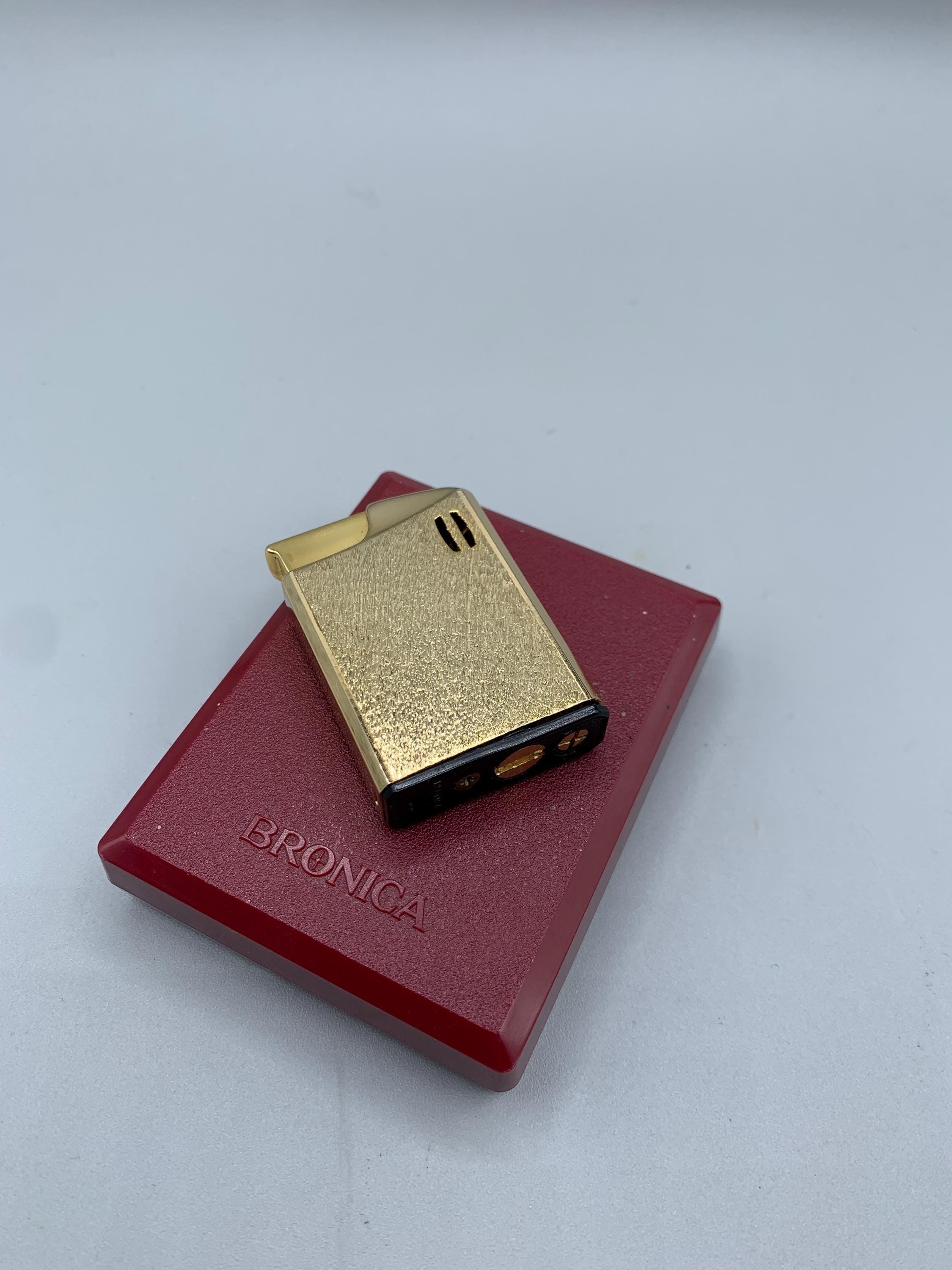Vintage Lighter Bronica K14 Japan Polished Gold Chrome Original 
