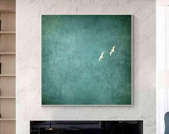 Eleganckie żurawie kanadyjskie w locie na ciemnozielonym płótnie - sztuka przyrodnicza do wystroju domu lub biura Minimalistyczny plakat ścienny Morden Wall Art