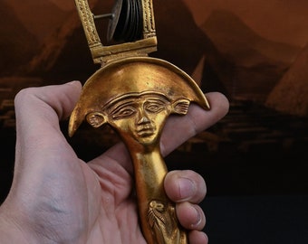 Réplique égyptienne de sistre en cuivre (instrument de musique) fait main de sa collection originale - fabriquée à partir de cuivre fabriquée en Égypte avec amour