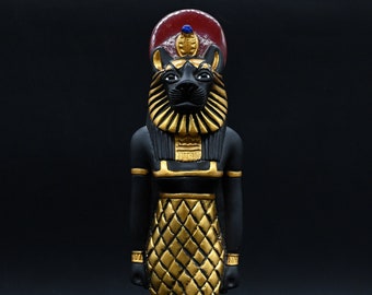 Statue de la déesse égyptienne Sekhmet, dame de guerre en pierre fabriquée en Egypte