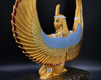 エジプトの女神マアト像：翼を広げた、重厚な石造り、エジプト製