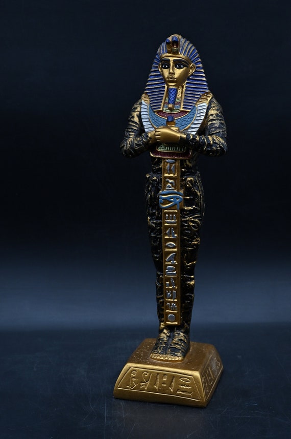 エジプトで作られた、ユニークな古代エジプトのツタンカーメン王