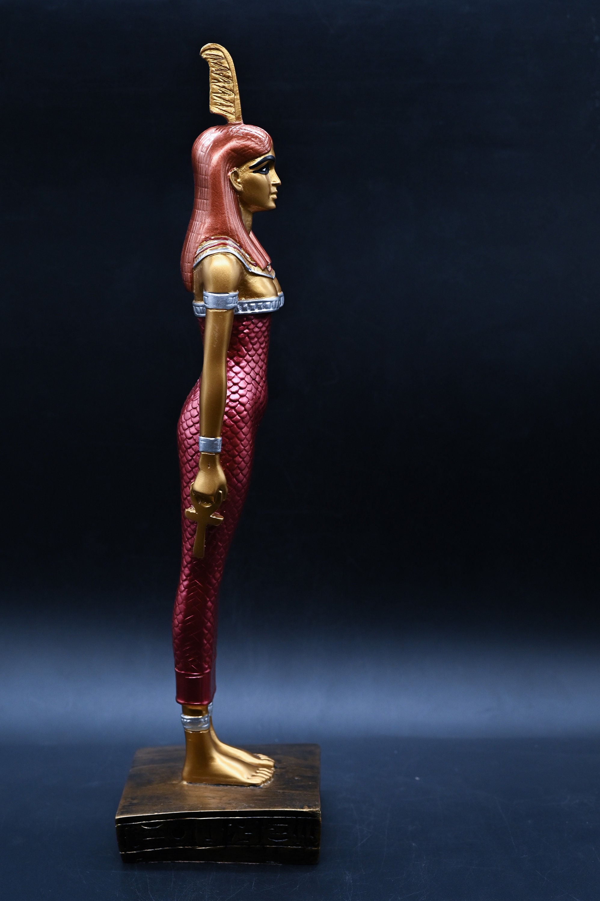 エジプトの女神マアト像：バランスと真実、エジプト製 - Etsy 日本