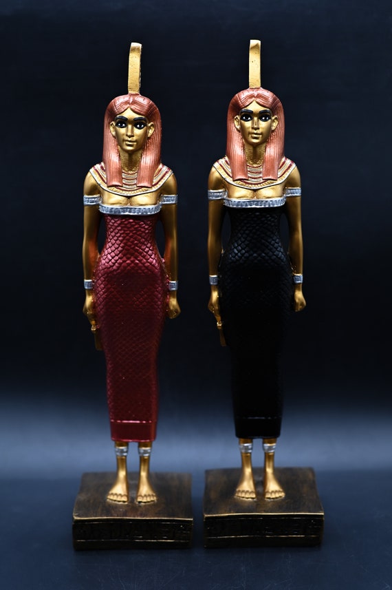 エジプトの女神マアト像：バランスと真実、エジプト製 - Etsy 日本