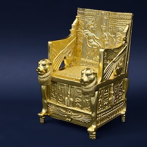 古代エジプト王ツタンカーメンの黄金の玉座椅子、ツタンカーメン