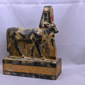 Egyptian Statue of Hathor Protecting Psammetik Sculpture heavy stone made in Egypt