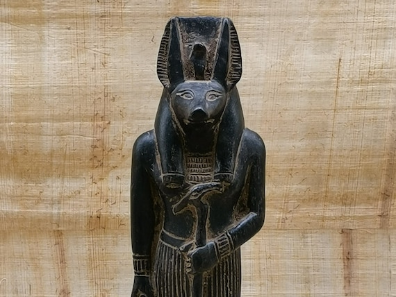 エジプトで作られた死の神アヌビスの石像 - Etsy 日本