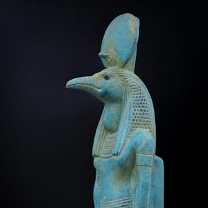 Egyptian statue of Thoth ancient Egyptian God Of wisdom ( 2 sizes ) made in Egypt